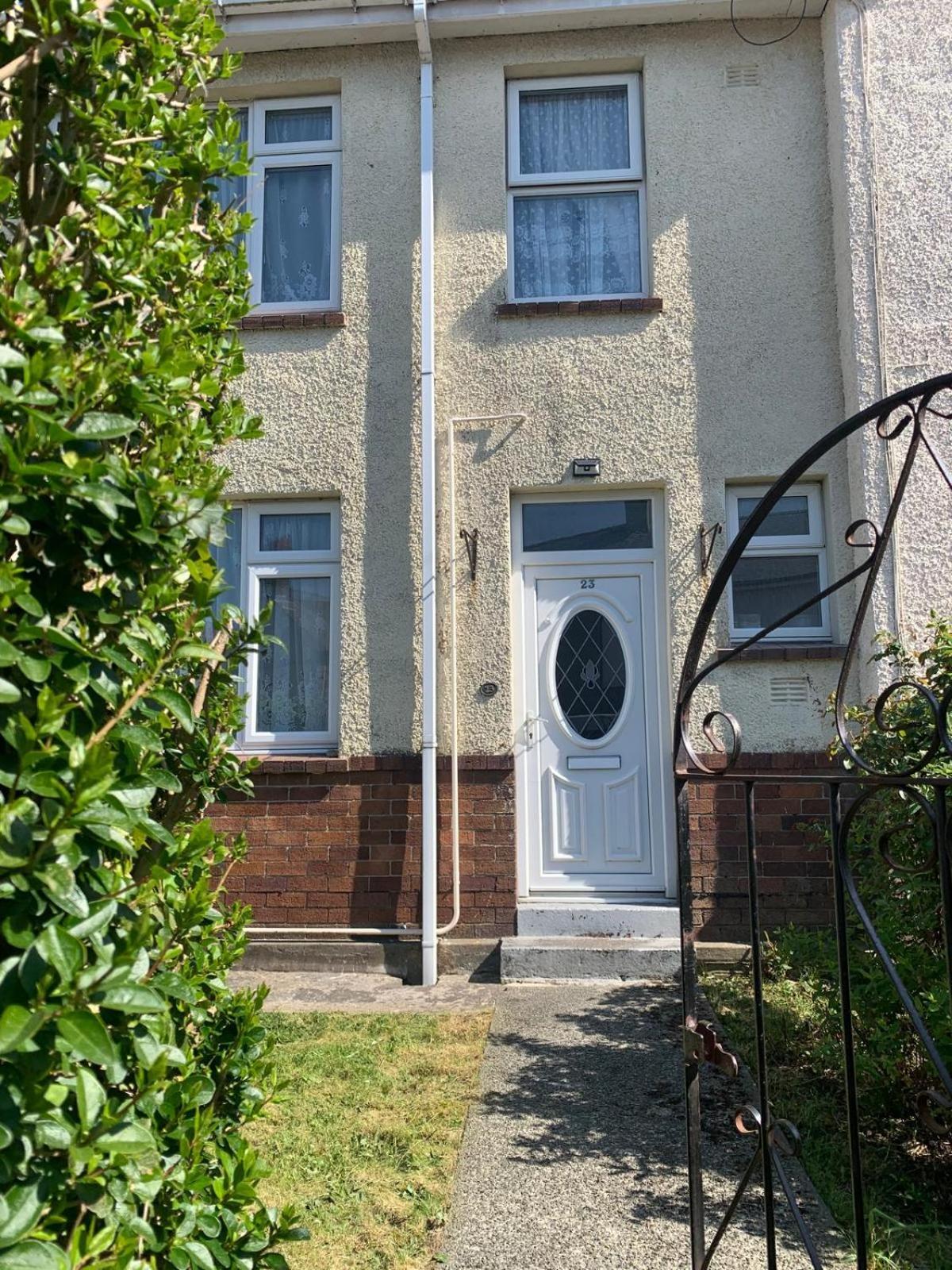 Room Only Guest Accommodation, Guest House Self Catering Bangor Eksteriør billede