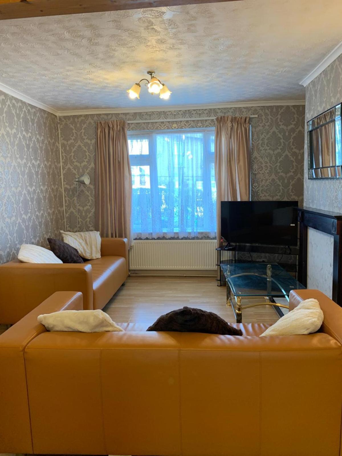 Room Only Guest Accommodation, Guest House Self Catering Bangor Eksteriør billede